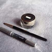 L'Oreal Infallible Lacquer Liner 24H Gel Liner & Urban Decay 24/7 Glide-On Eye Pencil